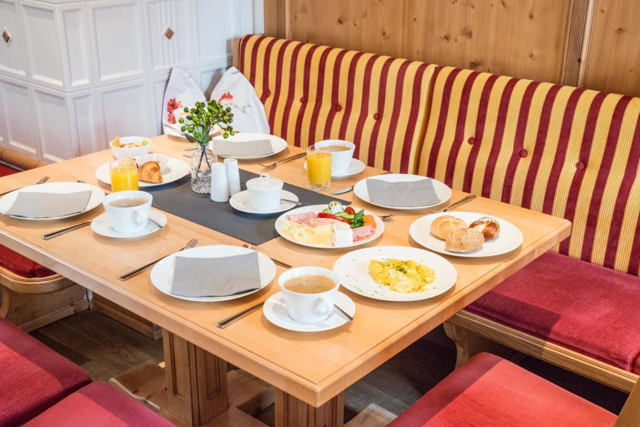 Bed and Breakfast Bett'N Glueck - Uebernachtung & Fruehstueck Zusmarshausen Esterno foto