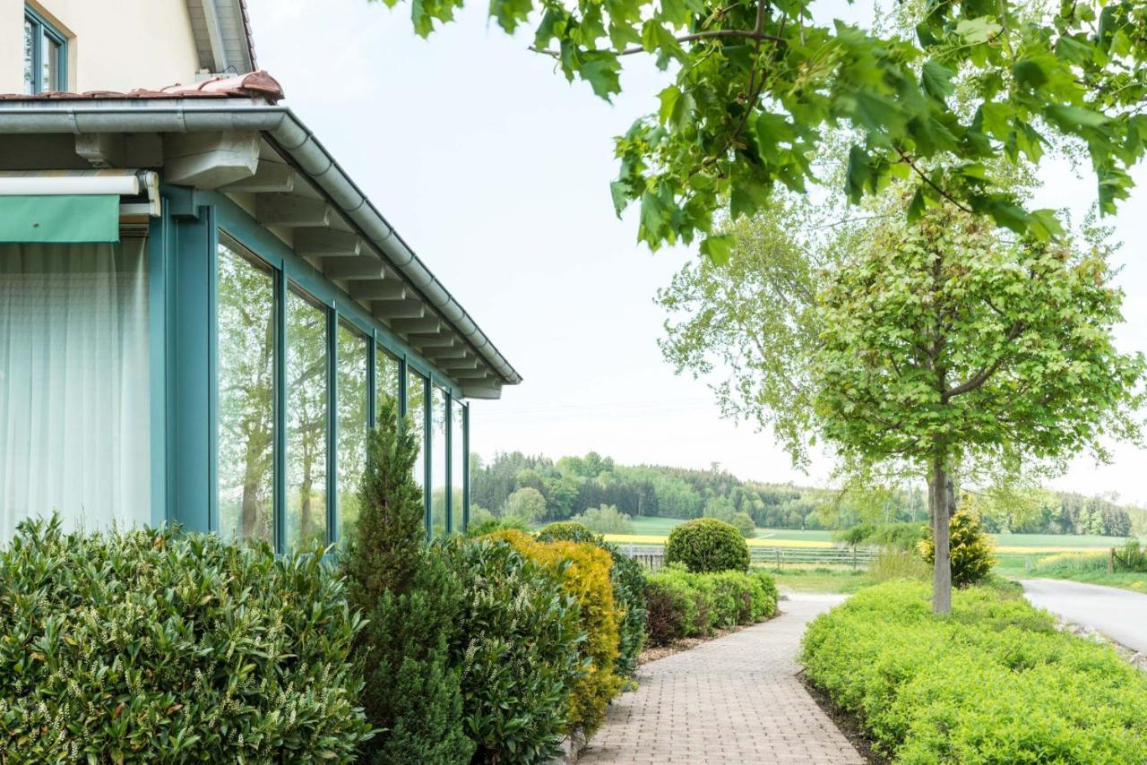 Bed and Breakfast Bett'N Glueck - Uebernachtung & Fruehstueck Zusmarshausen Esterno foto